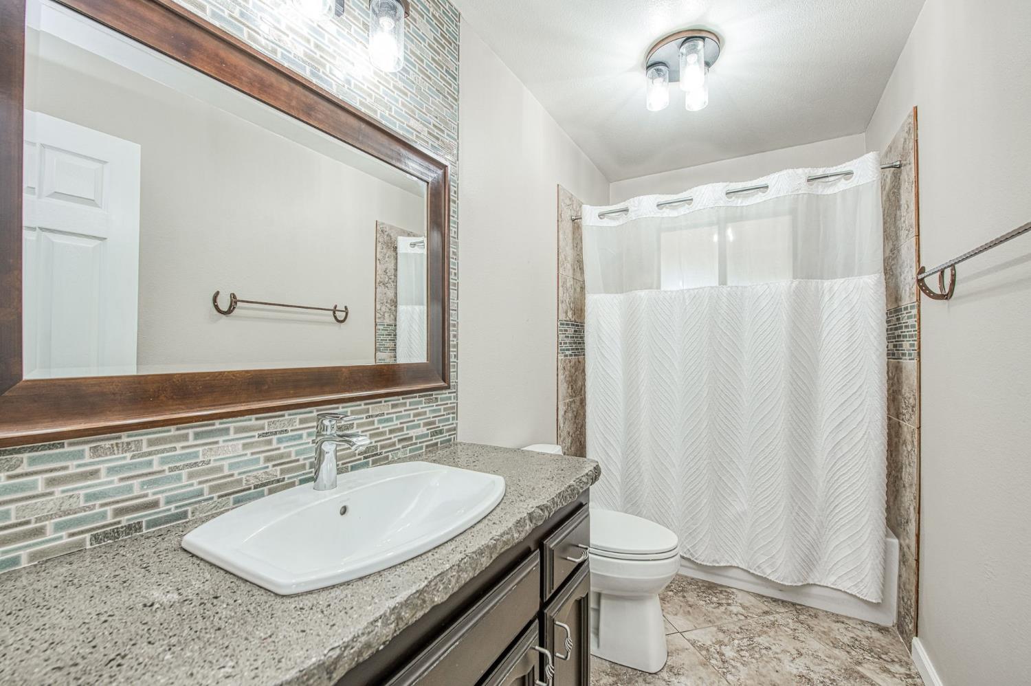 33717 River Knolls Rd, Coarsegold, CA 93614