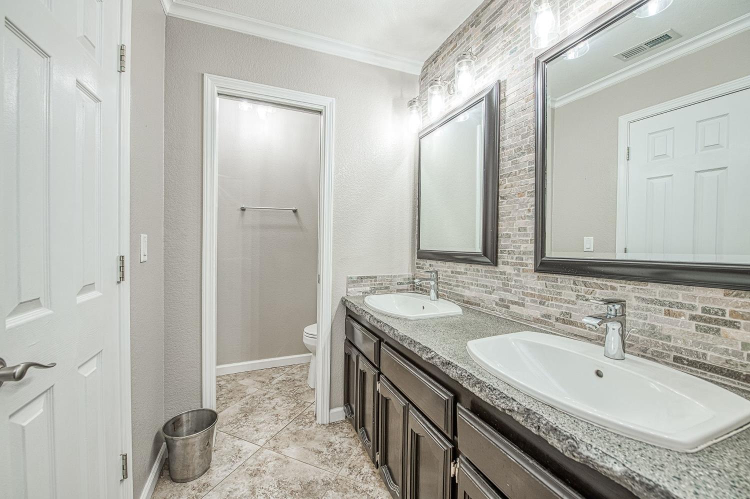 33717 River Knolls Rd, Coarsegold, CA 93614