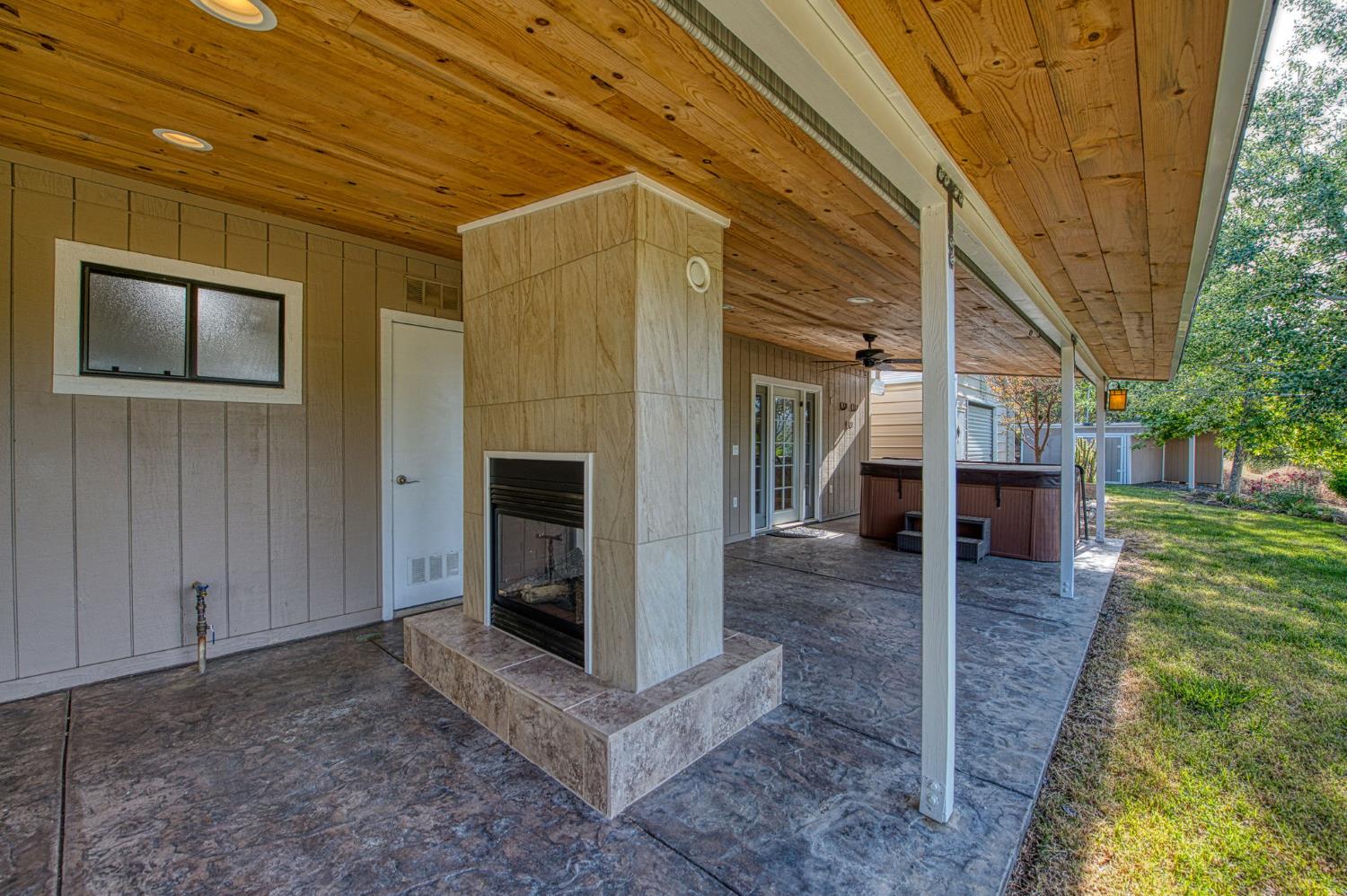 33717 River Knolls Rd, Coarsegold, CA 93614