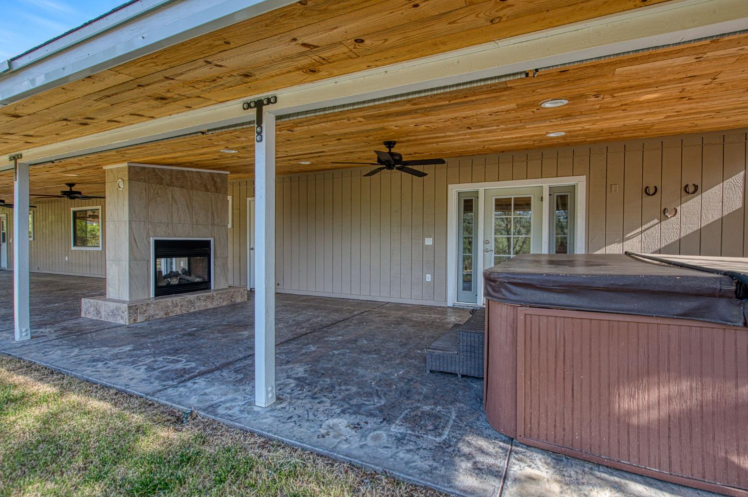 33717 River Knolls Rd, Coarsegold, CA 93614