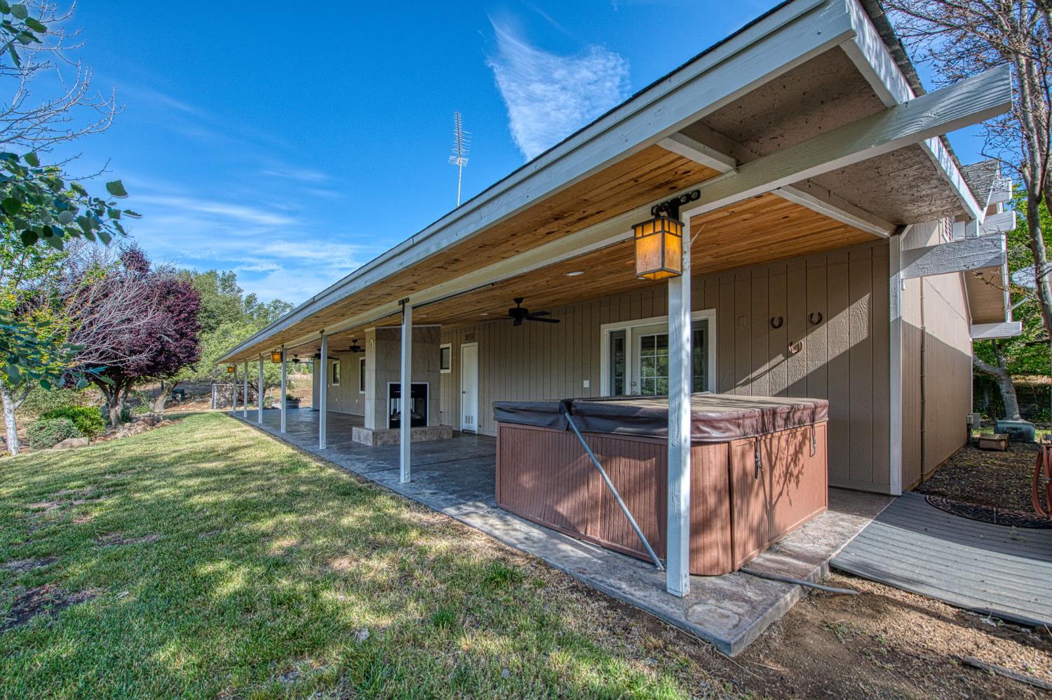 33717 River Knolls Rd, Coarsegold, CA 93614