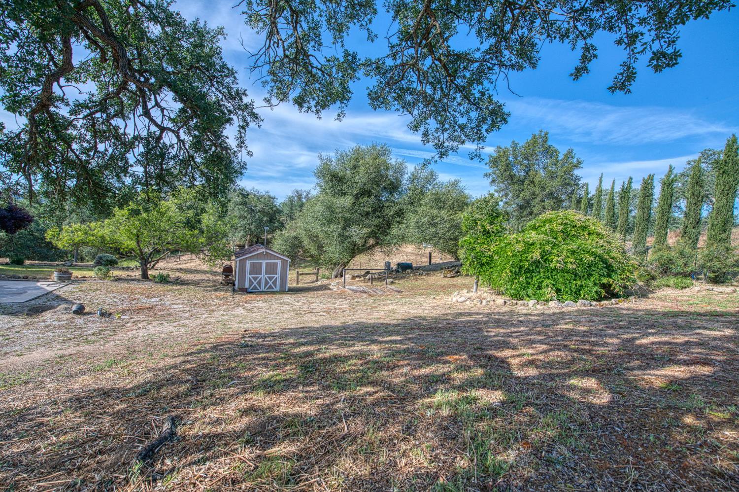 33717 River Knolls Rd, Coarsegold, CA 93614