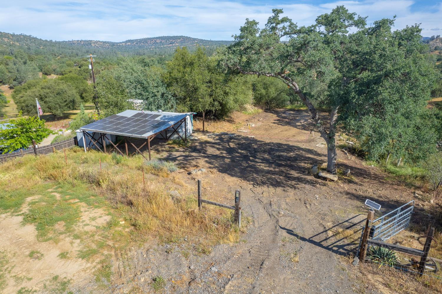 33717 River Knolls Rd, Coarsegold, CA 93614