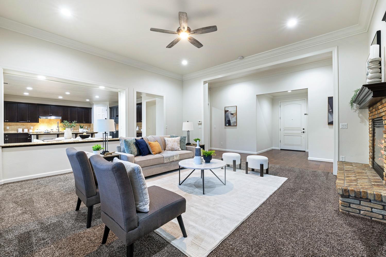 1945 N Emil Ave, Clovis, CA 93619