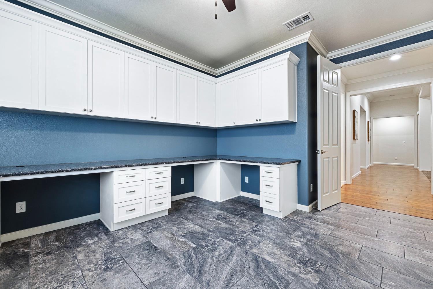 1945 N Emil Ave, Clovis, CA 93619