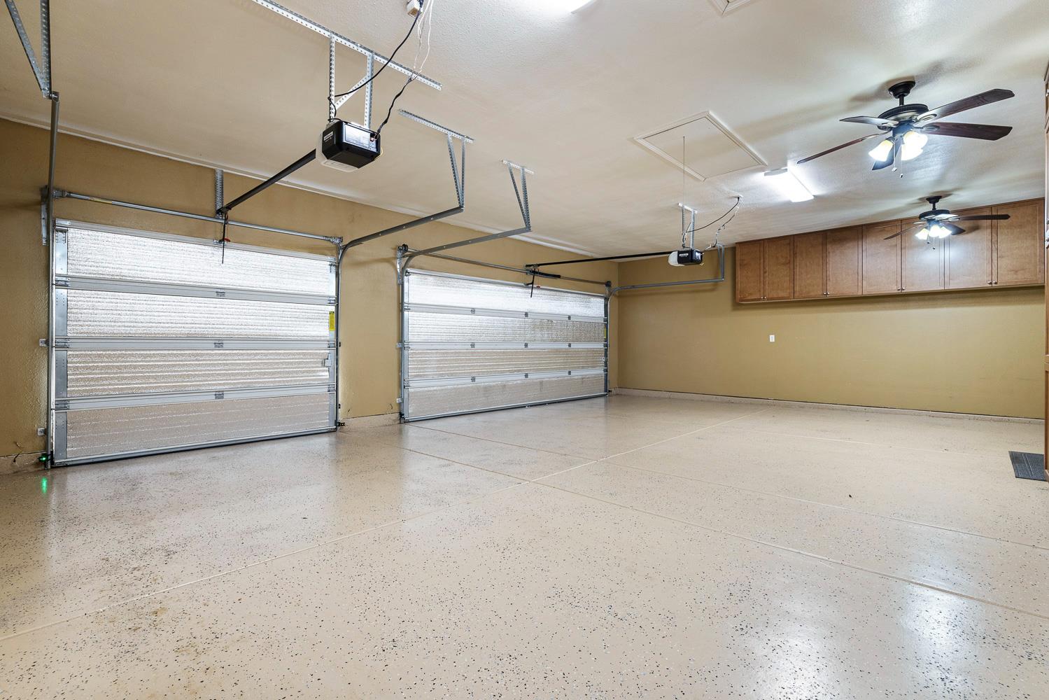 1945 N Emil Ave, Clovis, CA 93619