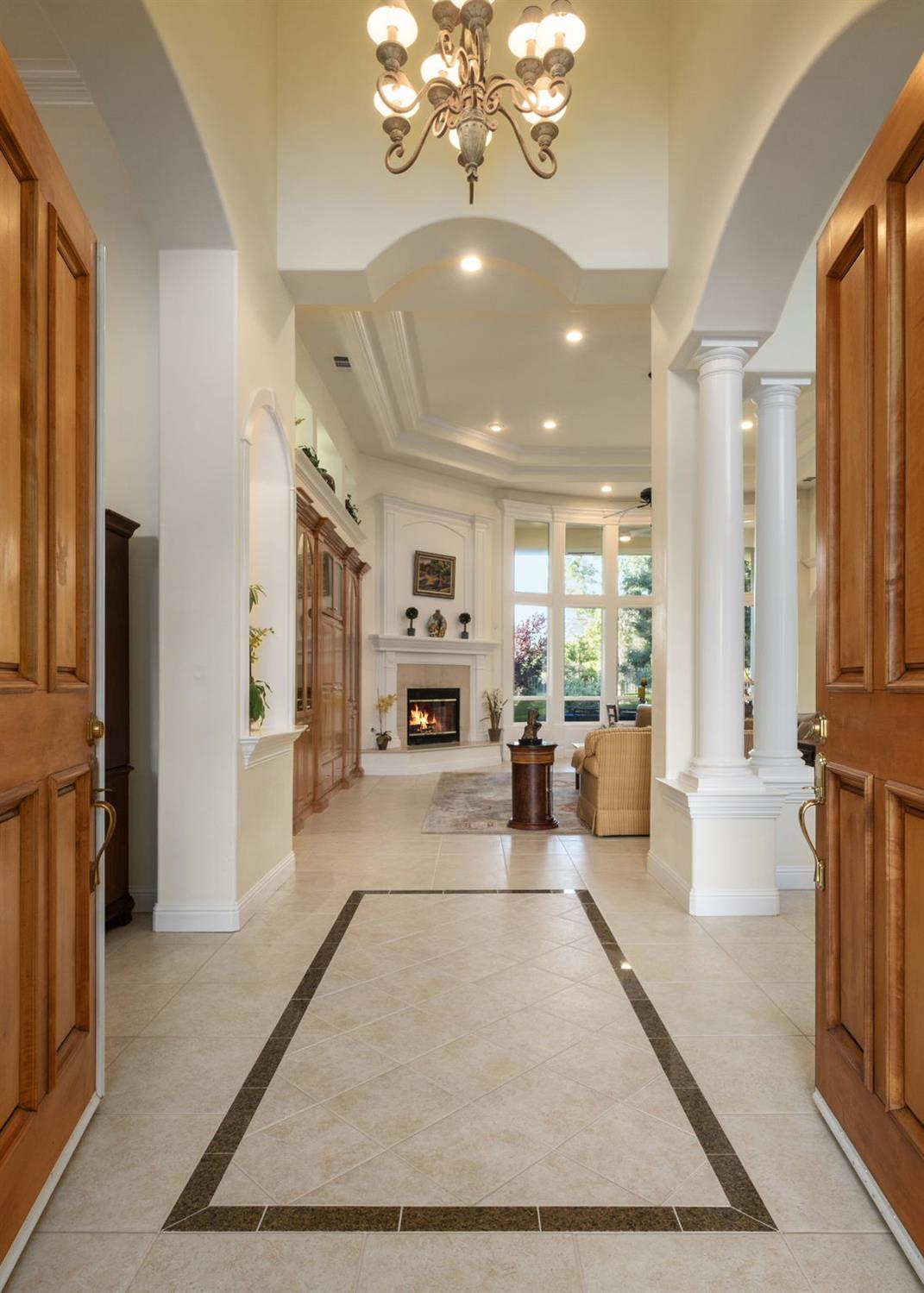 3386 E Via Monte Verdi Ave, Clovis, CA 93619