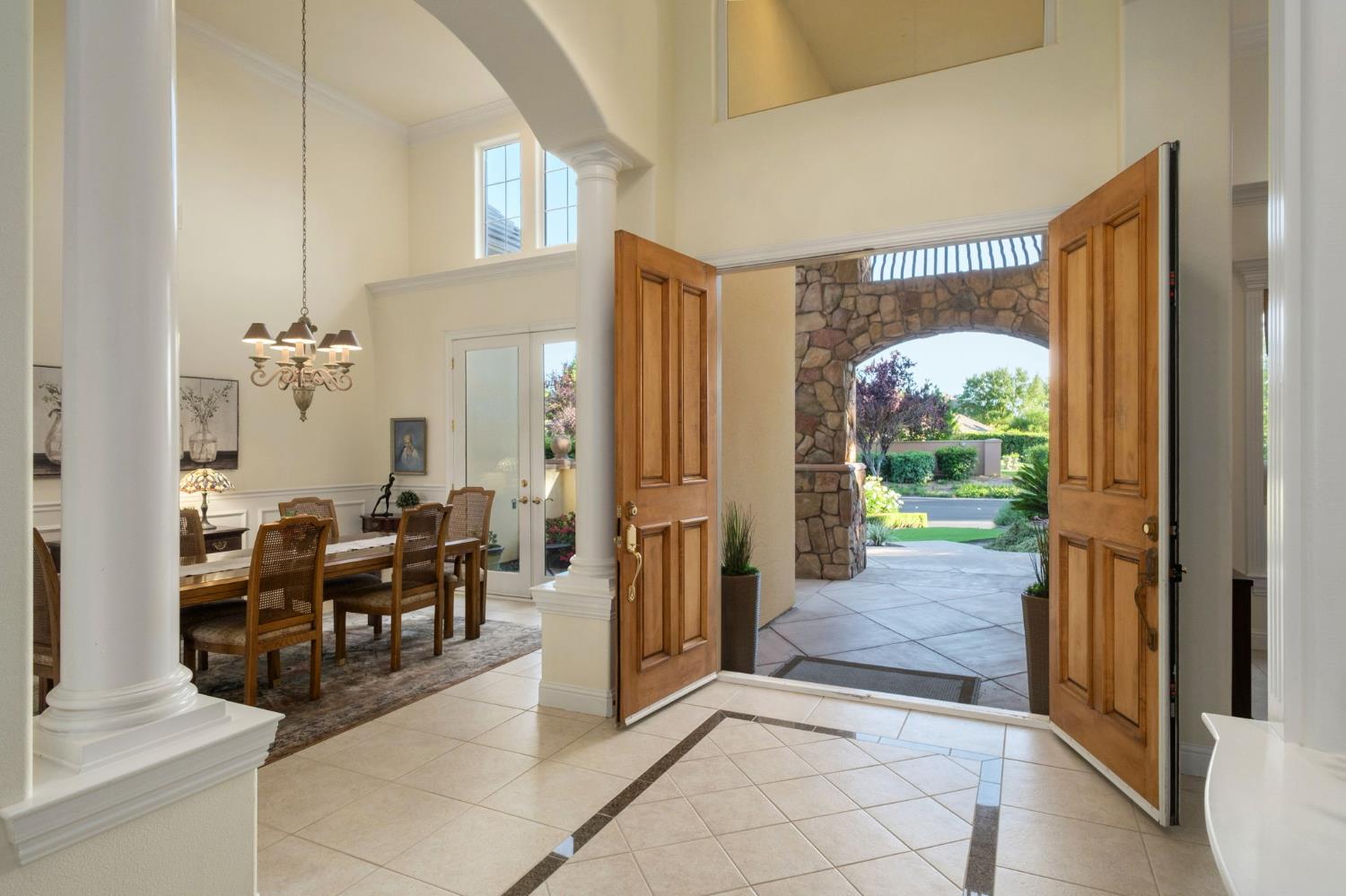 3386 E Via Monte Verdi Ave, Clovis, CA 93619