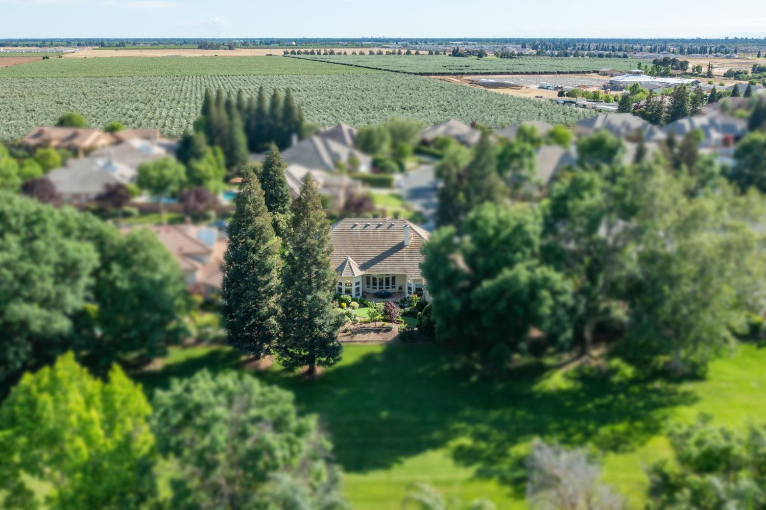 3386 E Via Monte Verdi Ave, Clovis, CA 93619