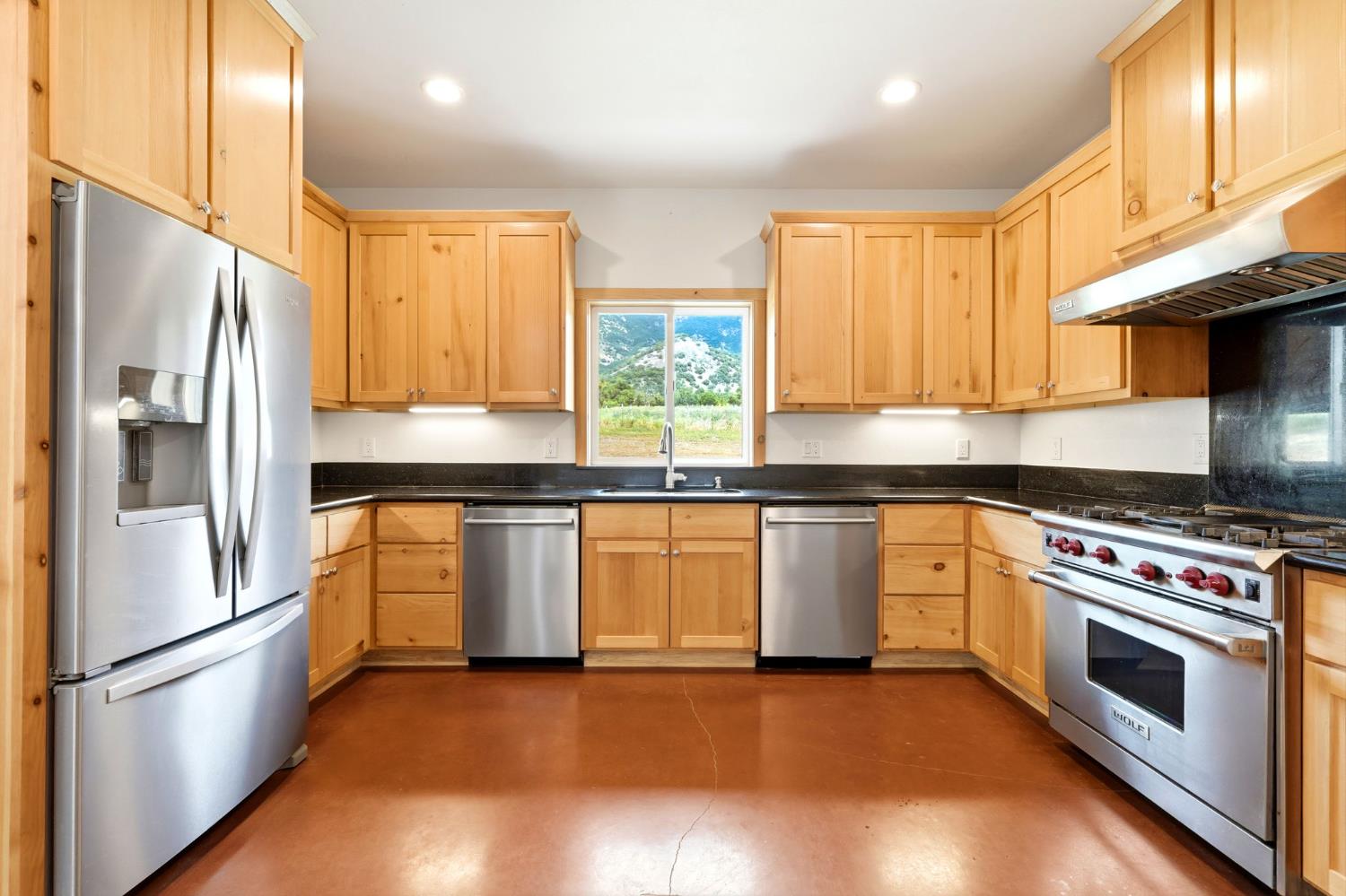 39348 Dunlap Rd, Yokuts Valley, CA 93675