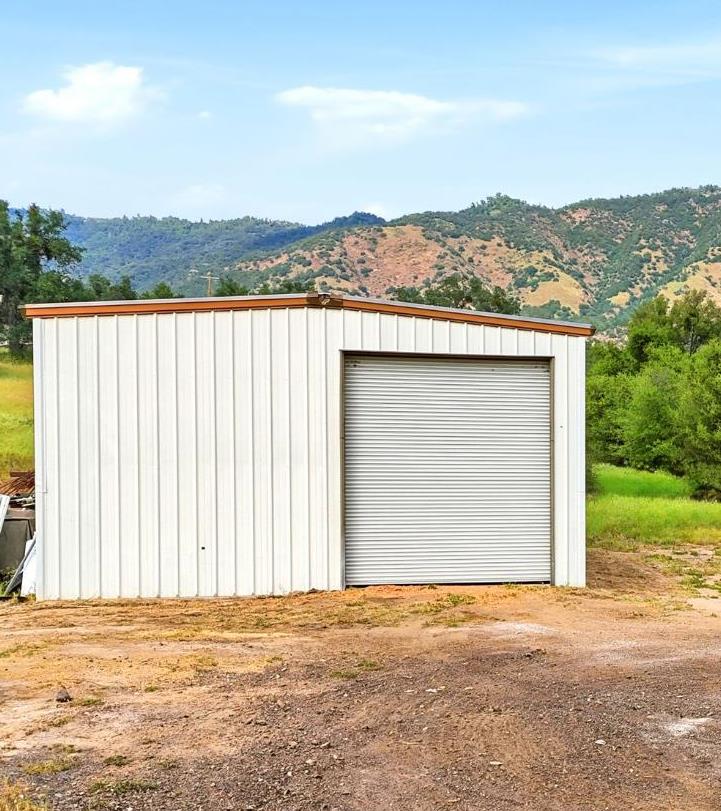 39348 Dunlap Rd, Yokuts Valley, CA 93675