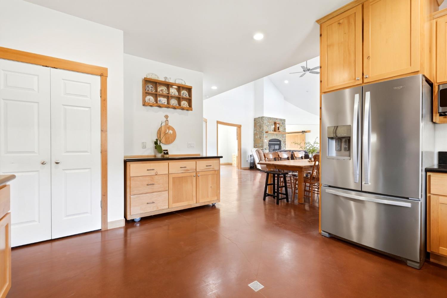 39348 Dunlap Rd, Yokuts Valley, CA 93675