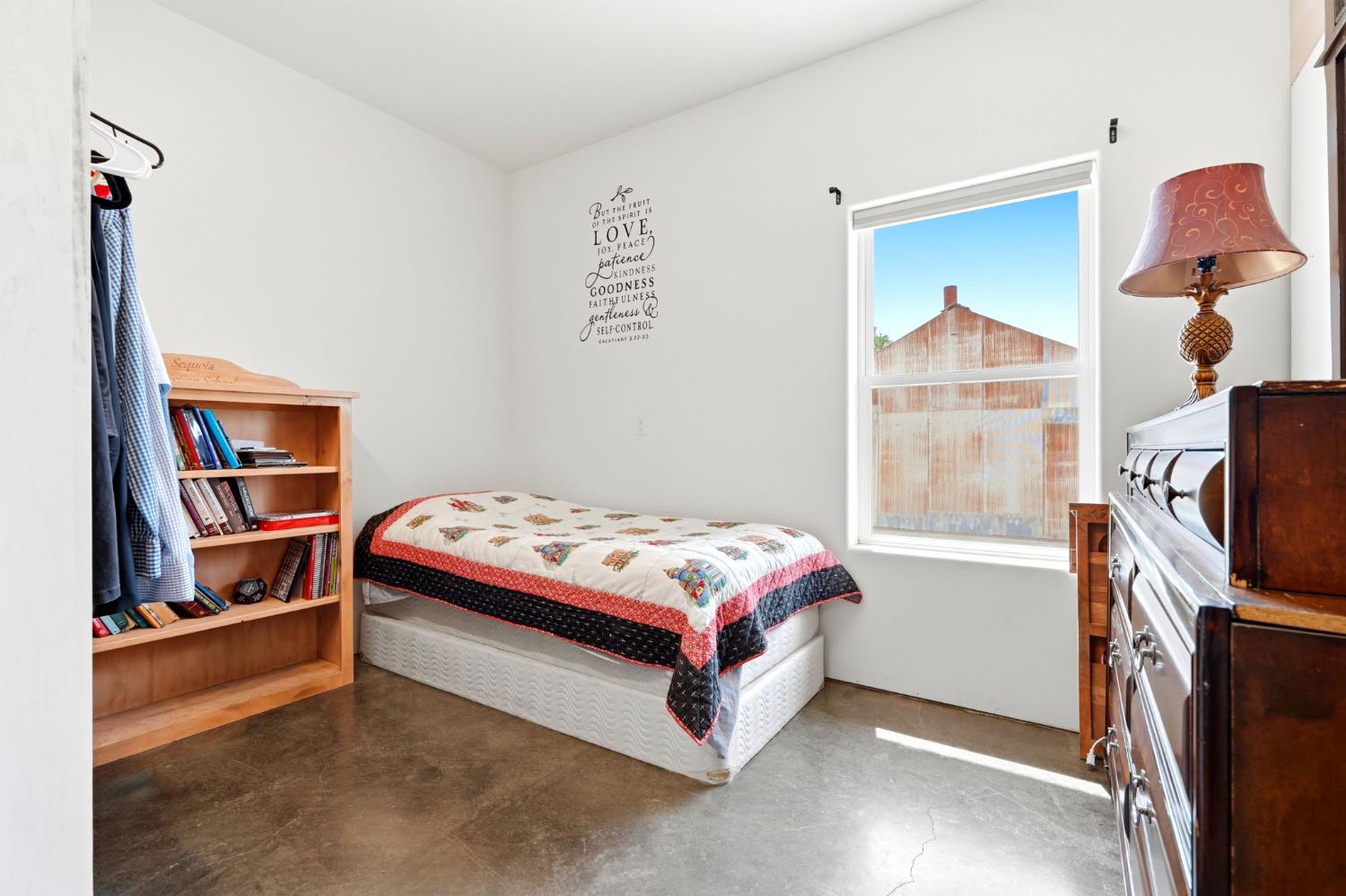 39348 Dunlap Rd, Yokuts Valley, CA 93675