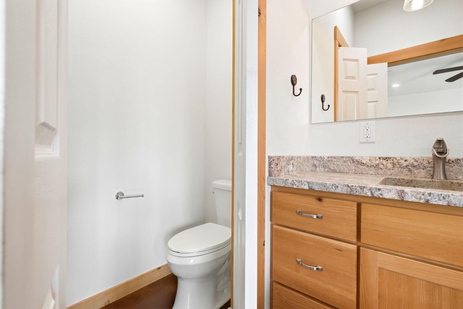 39348 Dunlap Rd, Yokuts Valley, CA 93675