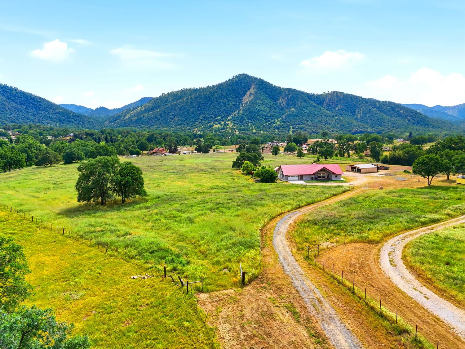 39348 Dunlap Rd, Yokuts Valley, CA 93675