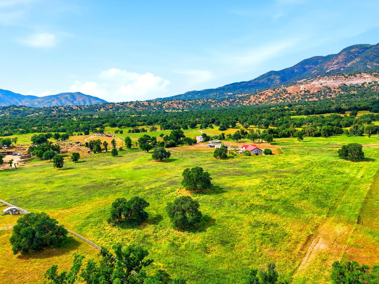 39348 Dunlap Rd, Yokuts Valley, CA 93675