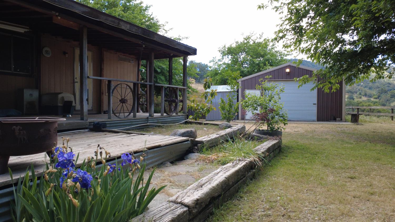 39569 Clover Ln, Yokuts Valley, CA 93675