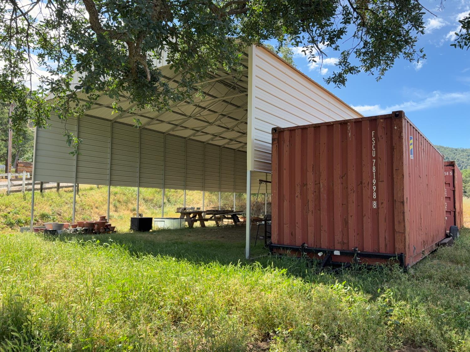 39569 Clover Ln, Yokuts Valley, CA 93675