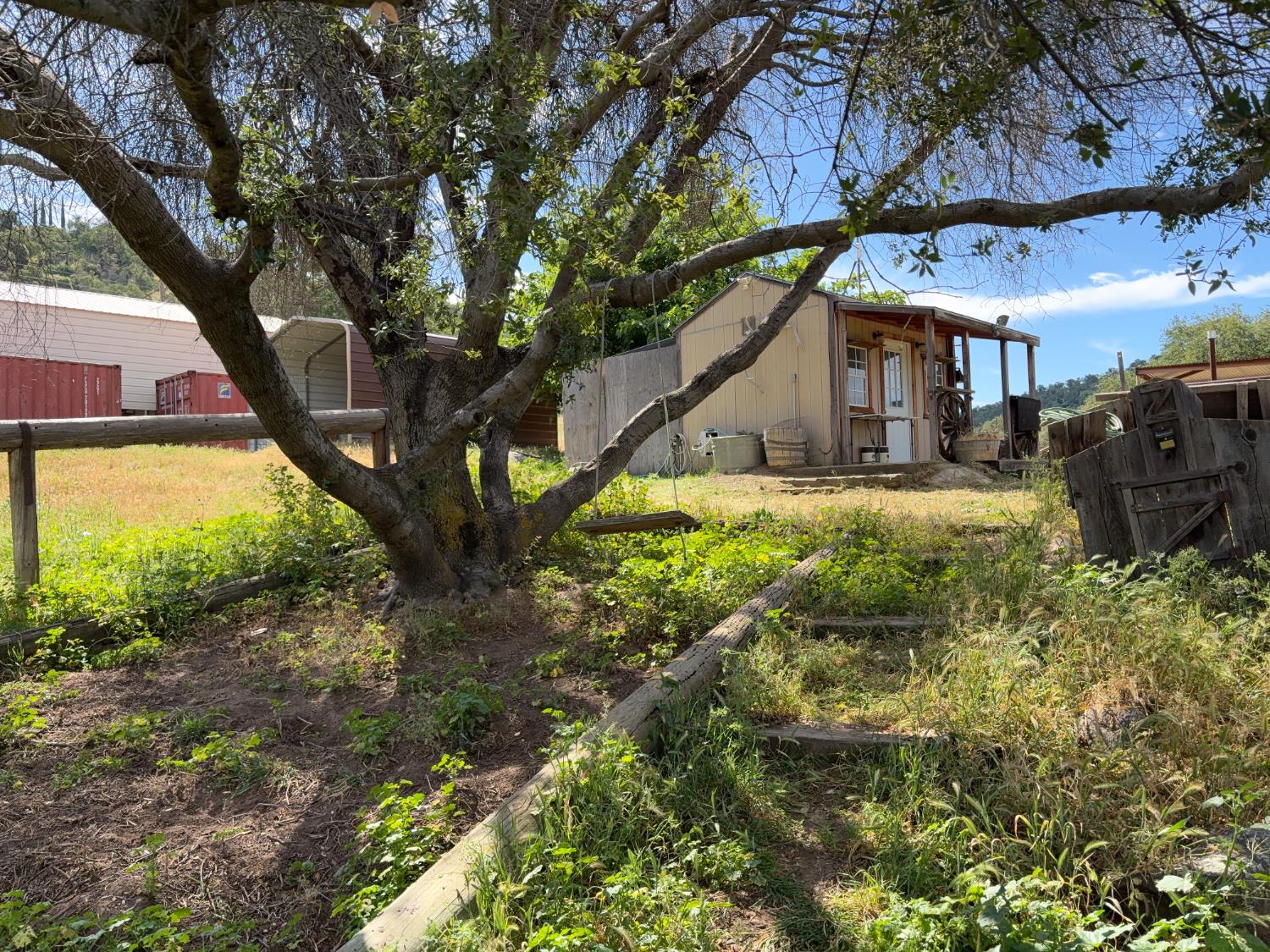 39569 Clover Ln, Yokuts Valley, CA 93675
