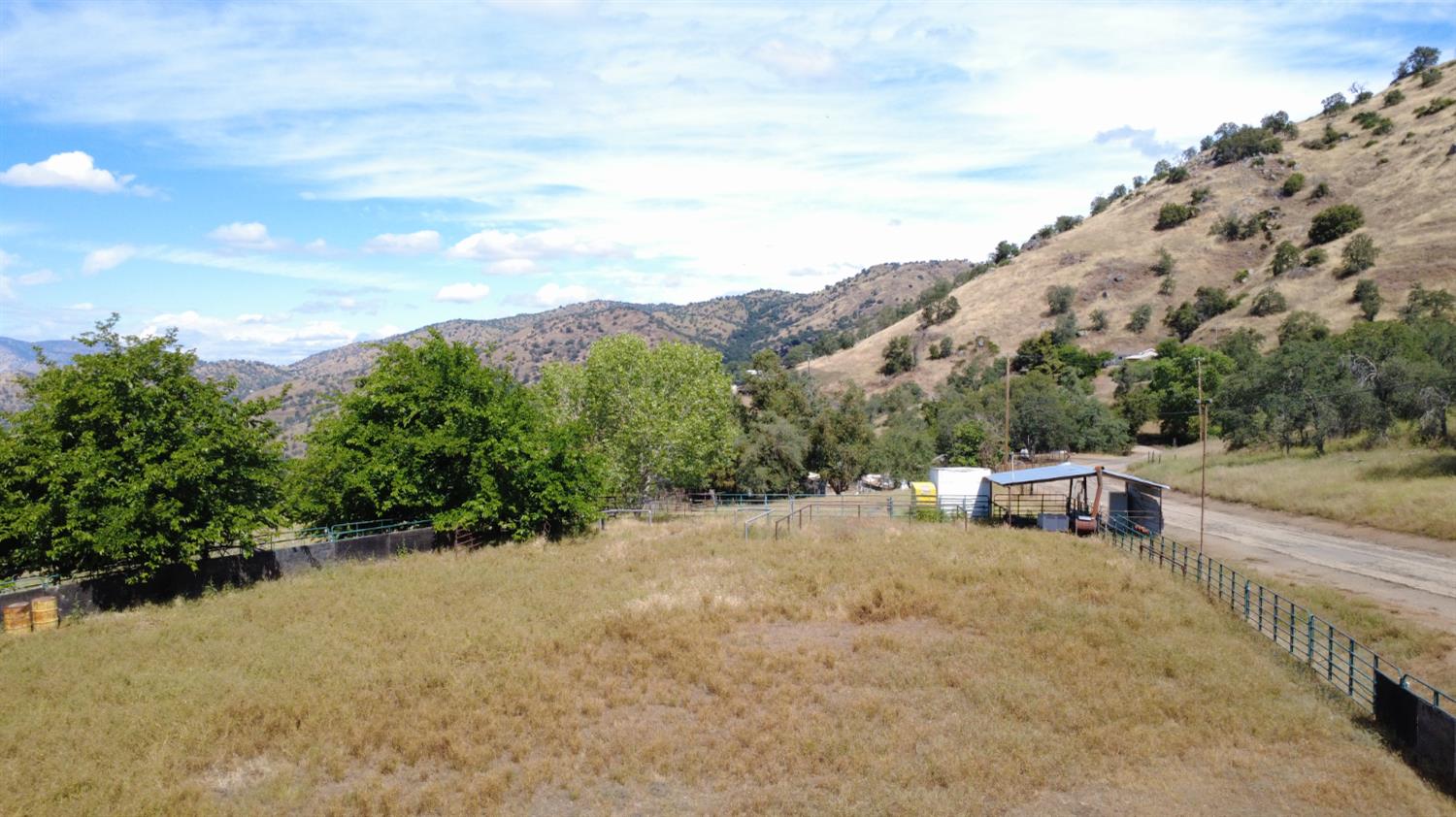 39569 Clover Ln, Yokuts Valley, CA 93675