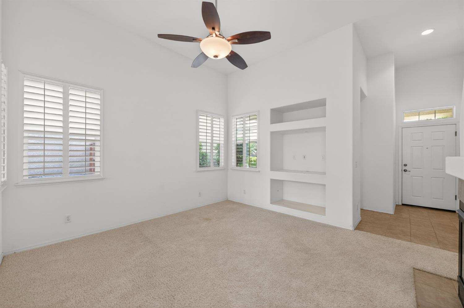 4113 W Cherry Tree Ln, Fresno, CA 93722