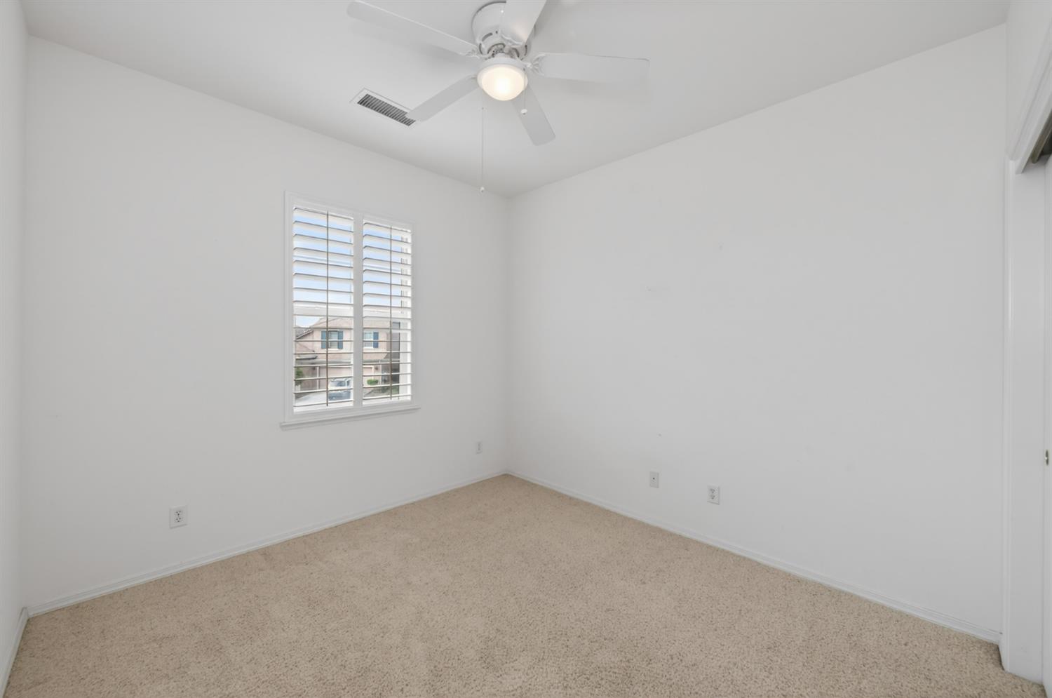 4113 W Cherry Tree Ln, Fresno, CA 93722