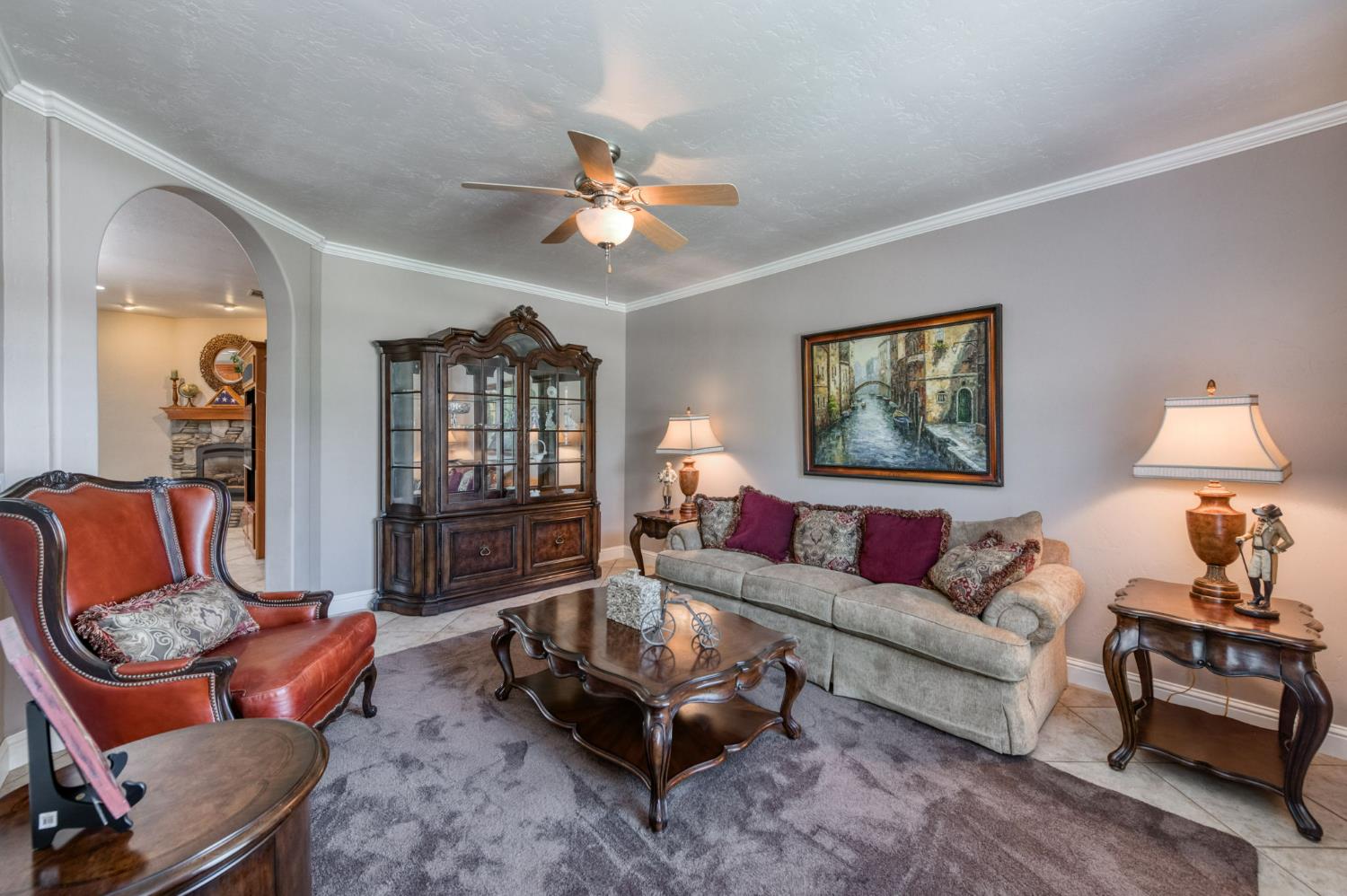 4907 Lakewood Ct, Visalia, CA 93291