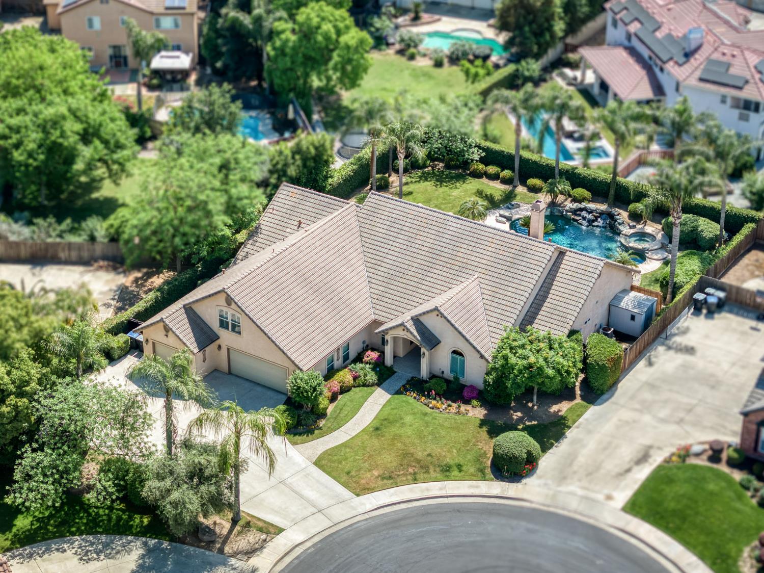 4907 Lakewood Ct, Visalia, CA 93291