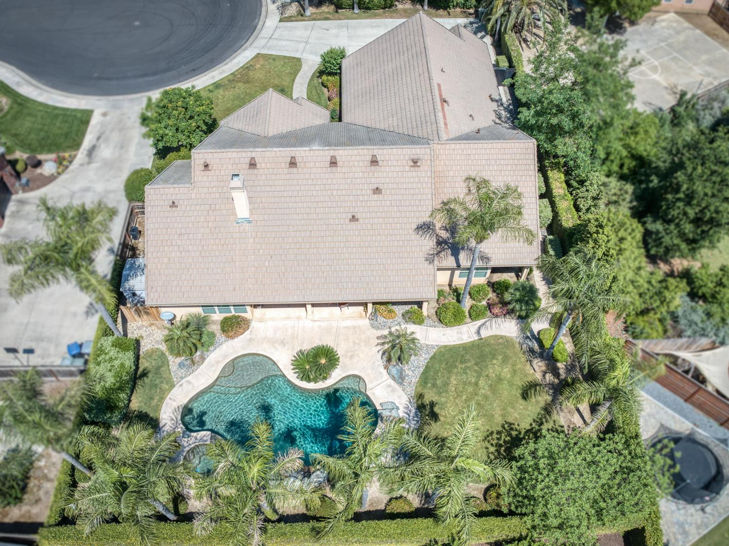 4907 Lakewood Ct, Visalia, CA 93291