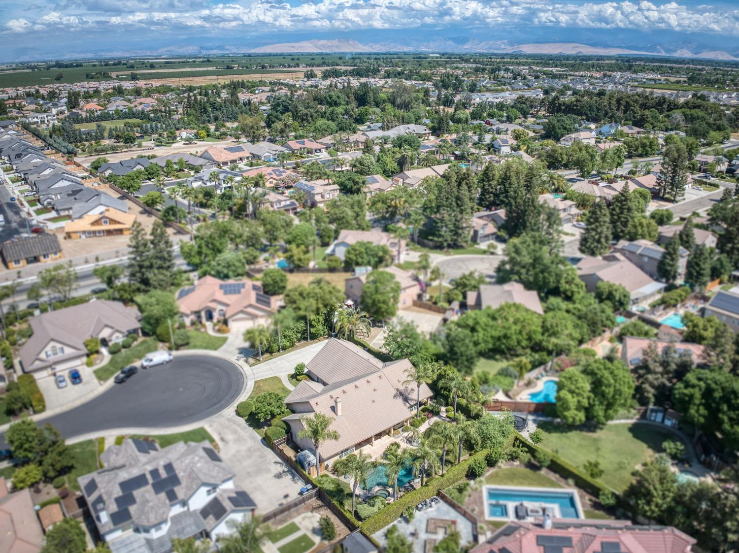 4907 Lakewood Ct, Visalia, CA 93291