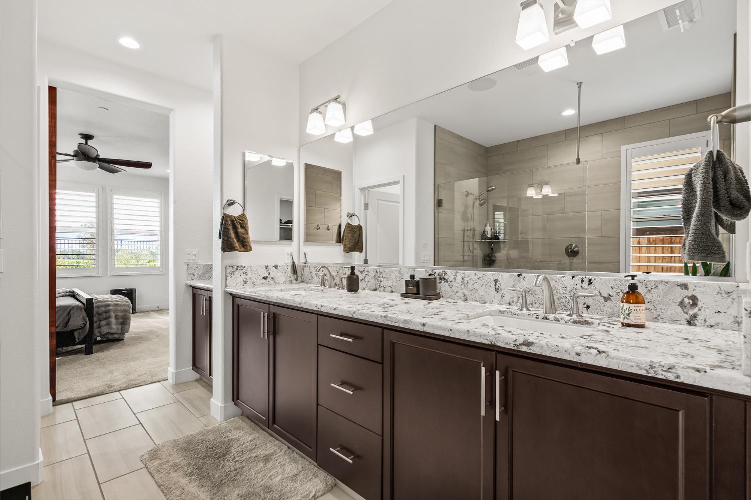 4530 Hillside Rd, Madera, CA 93636