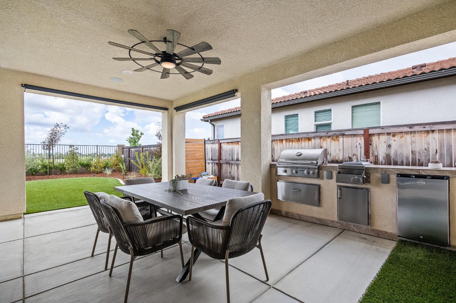 4530 Hillside Rd, Madera, CA 93636