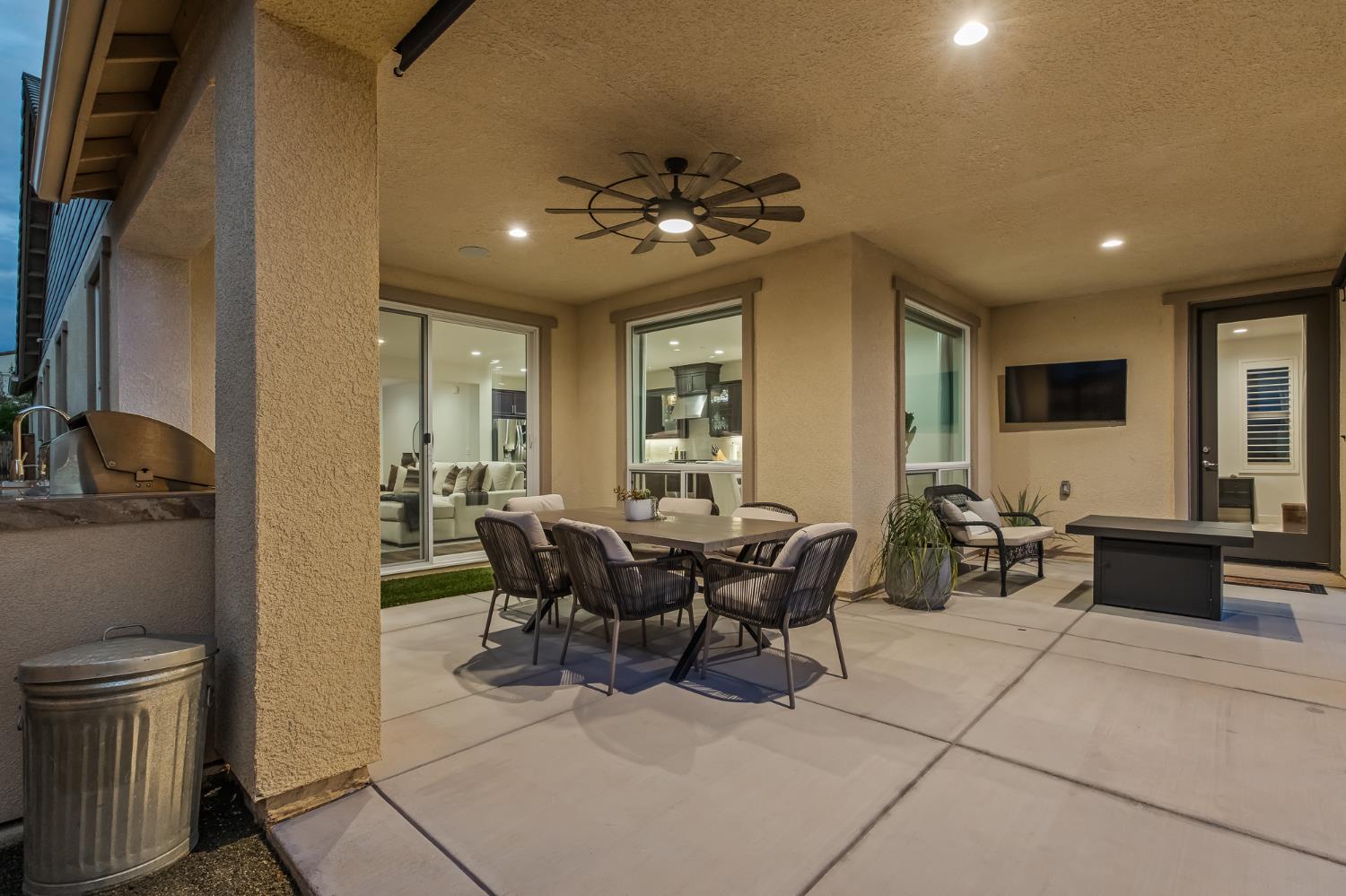 4530 Hillside Rd, Madera, CA 93636