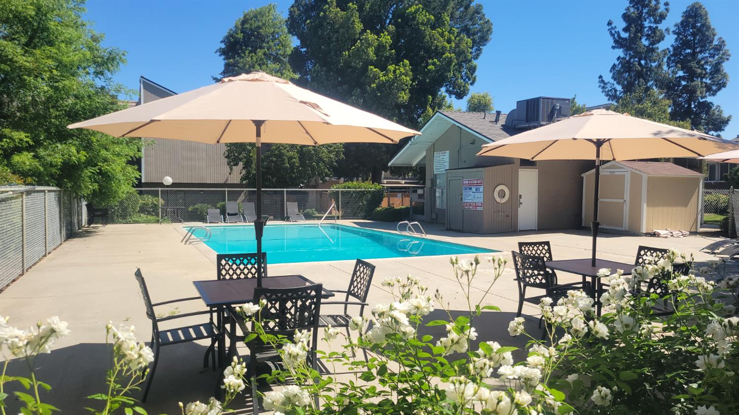 6680 N 3rd St, Fresno, CA 93710