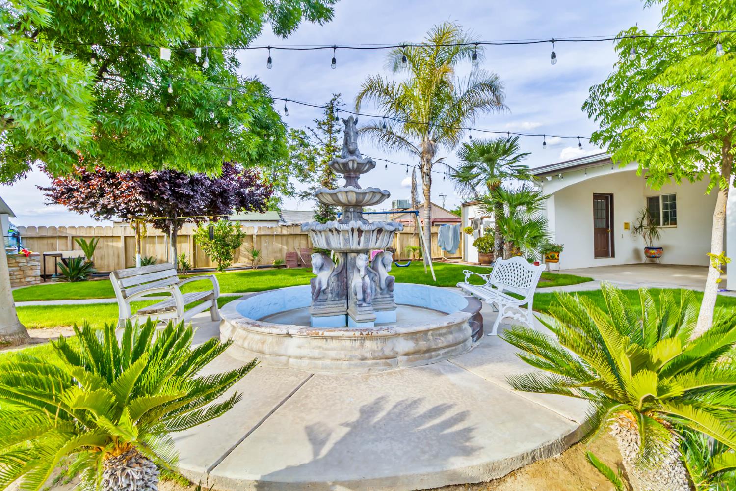 1435 N Valentine Ave, Fresno, CA 93722