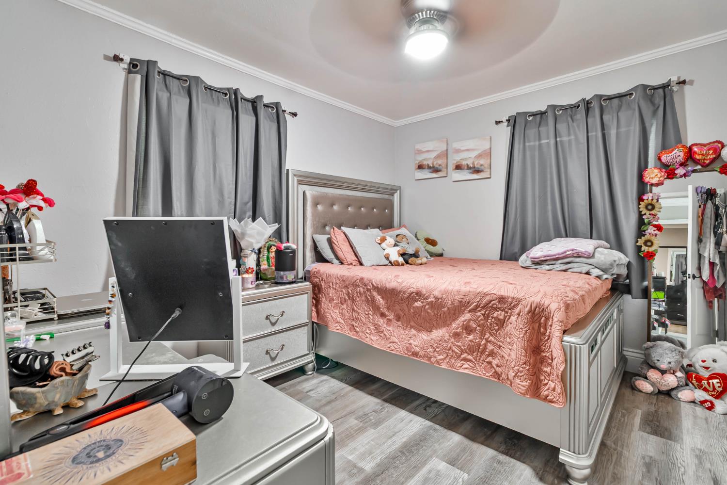 1435 N Valentine Ave, Fresno, CA 93722