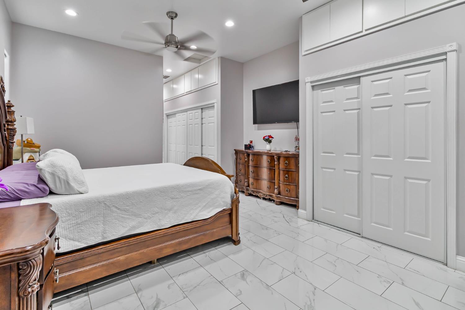 1435 N Valentine Ave, Fresno, CA 93722