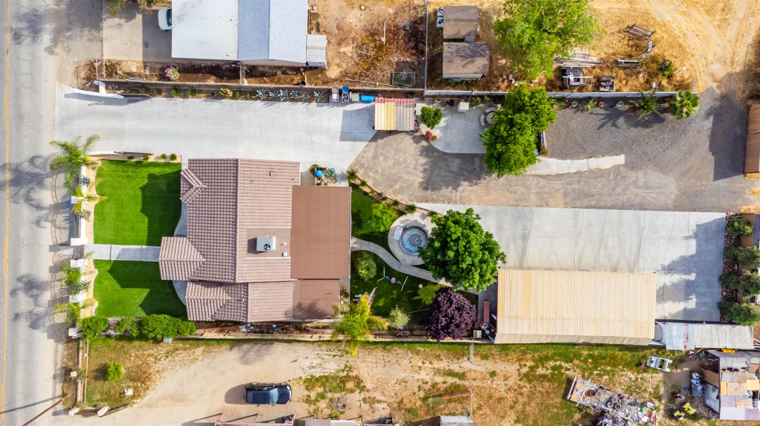 1435 N Valentine Ave, Fresno, CA 93722