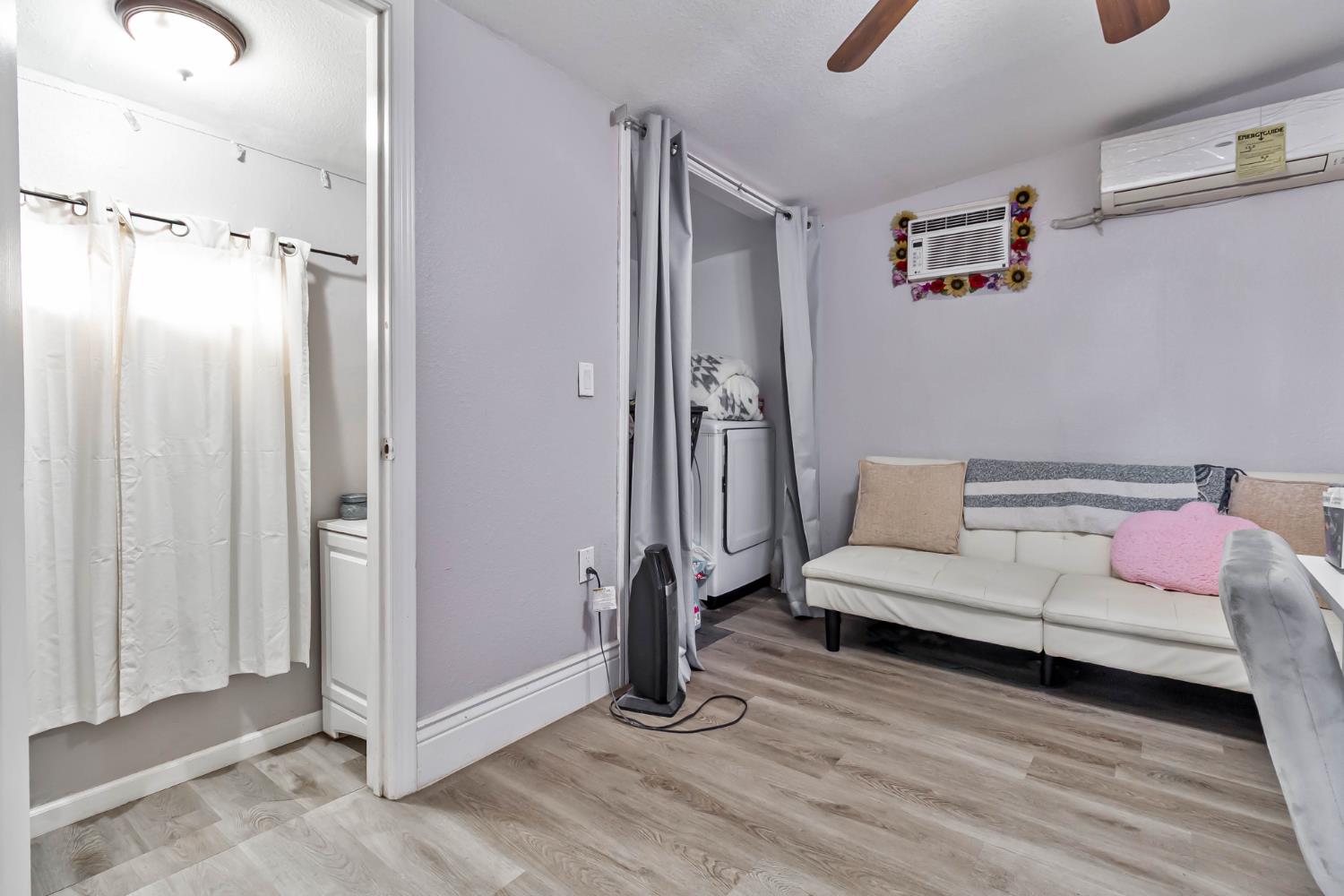 1435 N Valentine Ave, Fresno, CA 93722