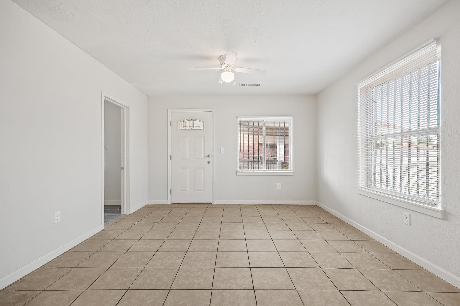 3323 E Tulare St, Fresno, CA 93702