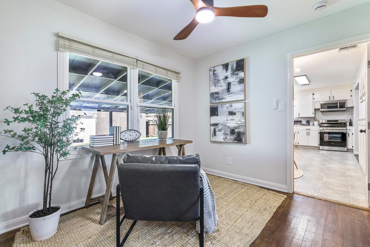 913 E Garland Ave, Fresno, CA 93704