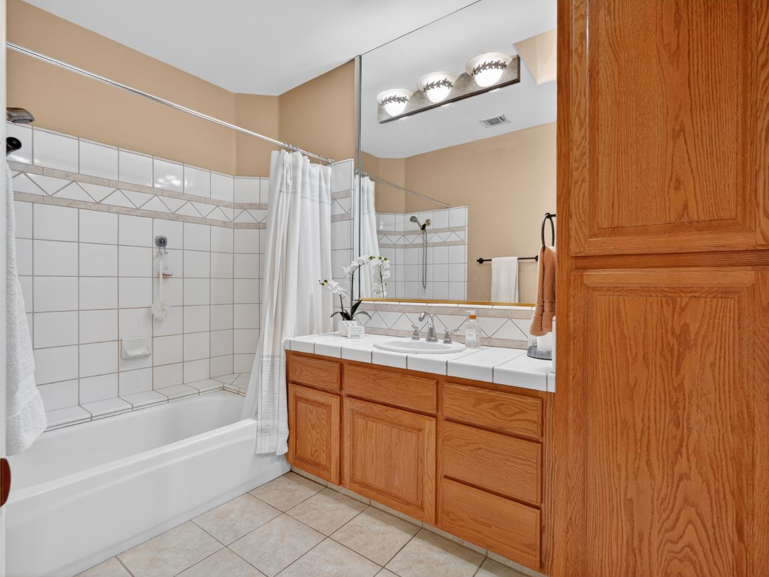 3505 Doubletree Way, Madera, CA 93637