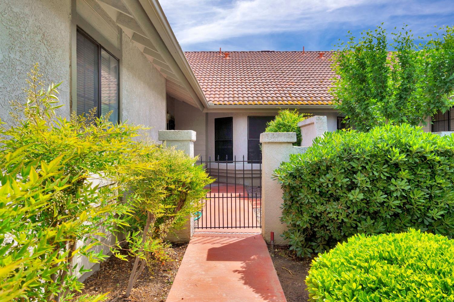 1229 W Bullard #114, Fresno, CA 93711