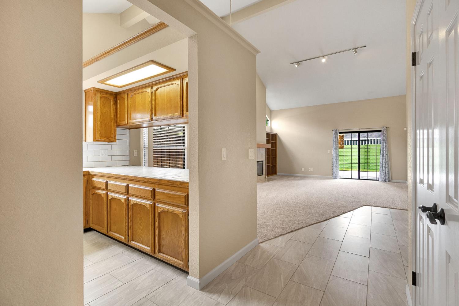 1229 W Bullard #114, Fresno, CA 93711