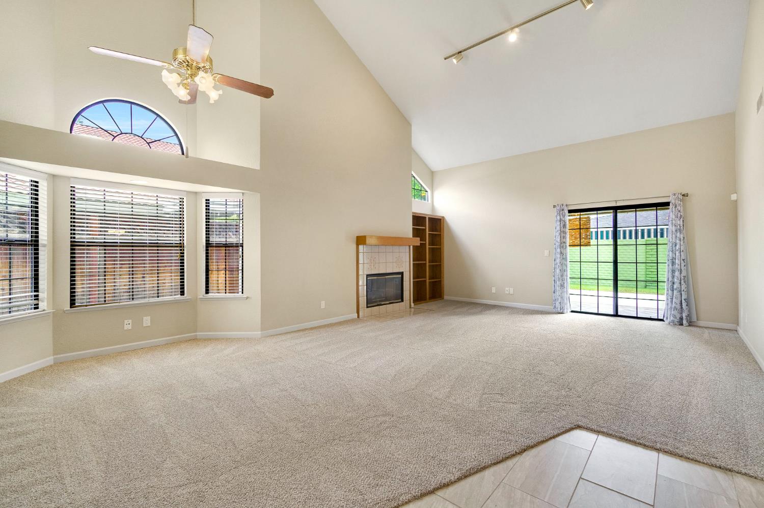 1229 W Bullard #114, Fresno, CA 93711