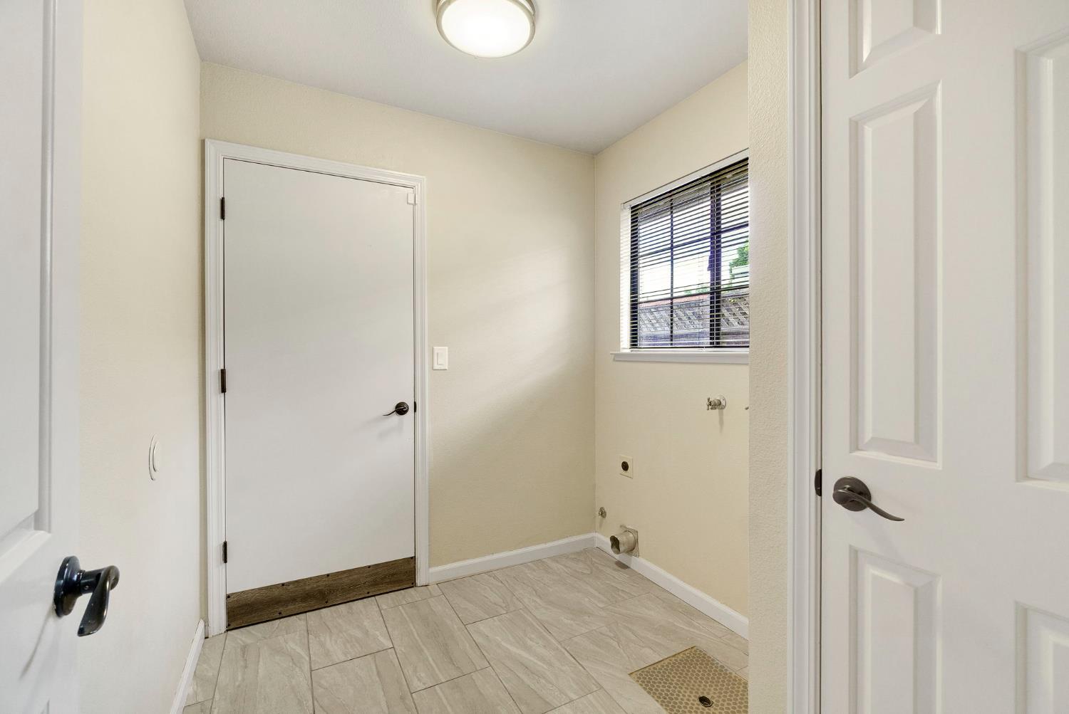 1229 W Bullard #114, Fresno, CA 93711