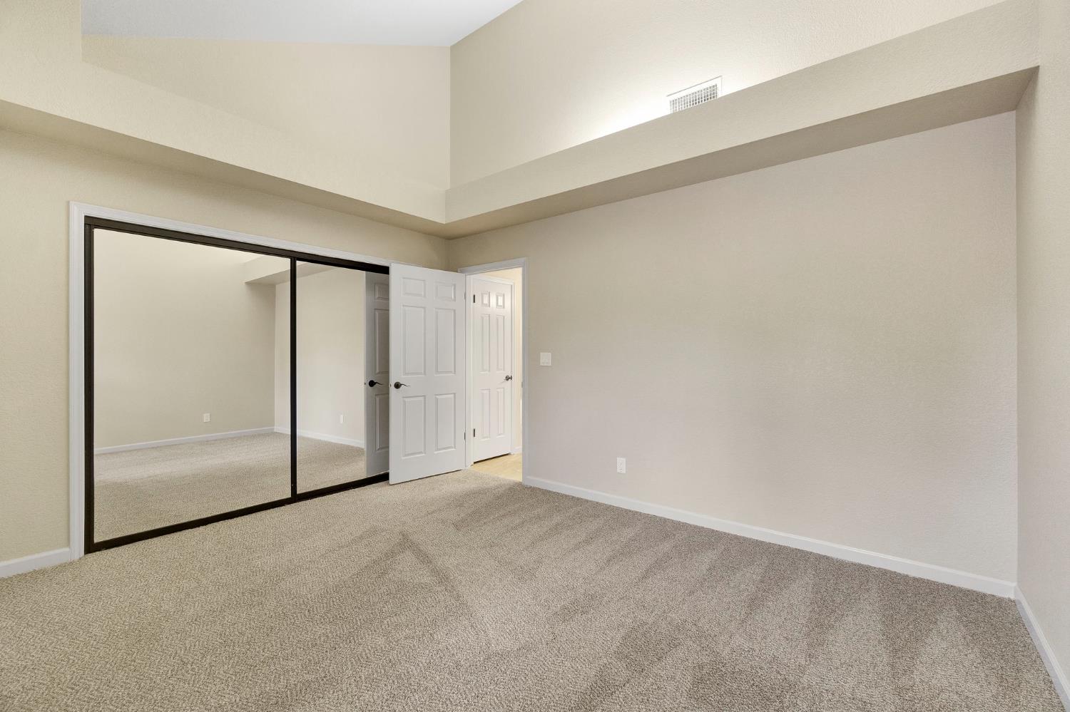 1229 W Bullard #114, Fresno, CA 93711