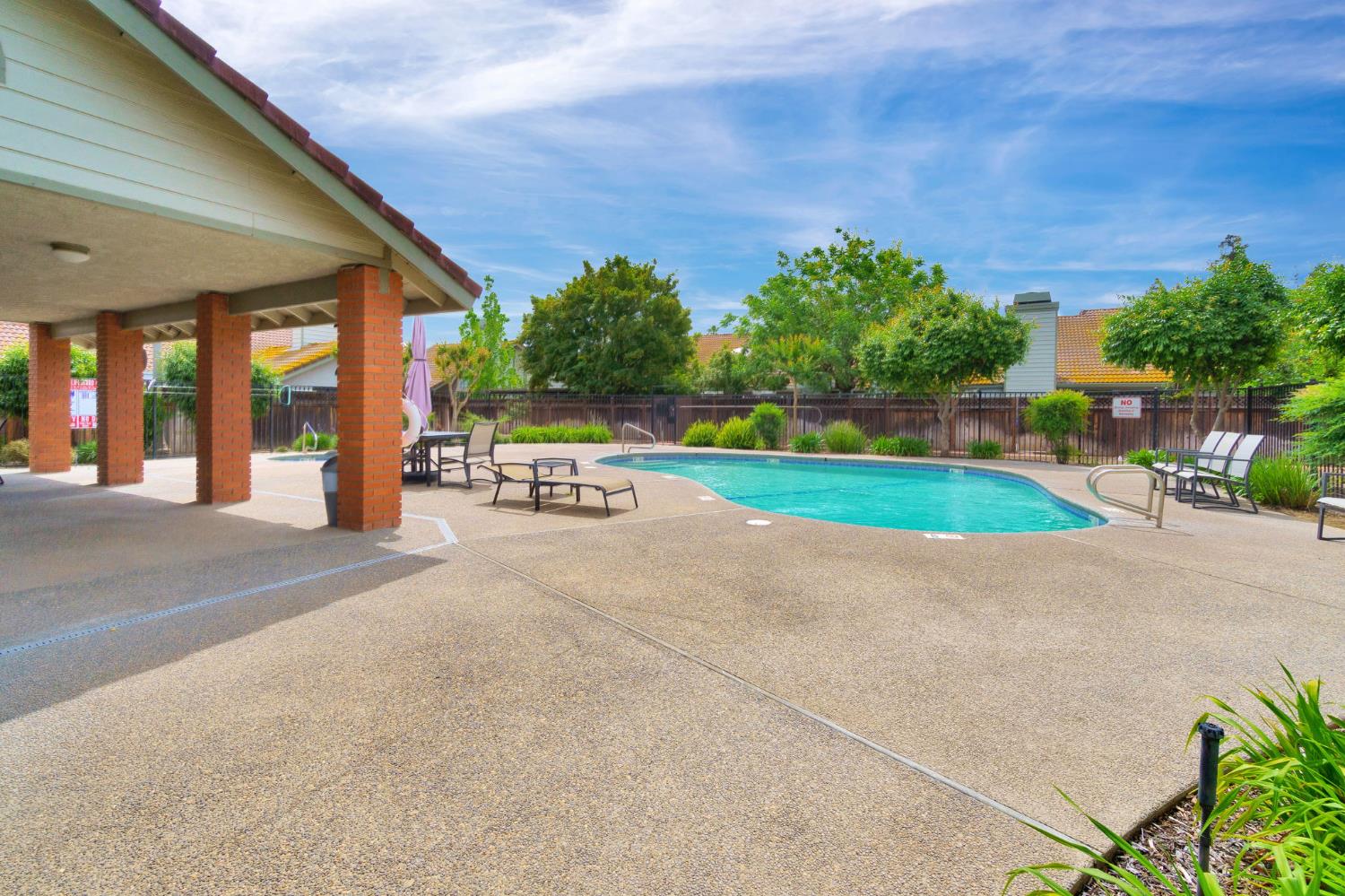 1229 W Bullard #114, Fresno, CA 93711