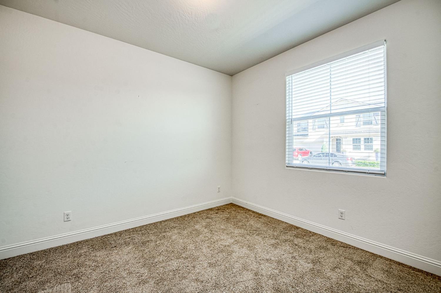 3852 Morris Ave, Clovis, CA 93619