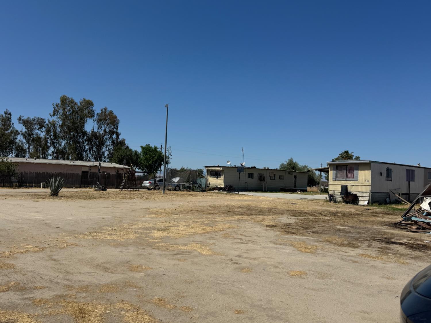 19540 W Central Ave, Kerman, CA 93630